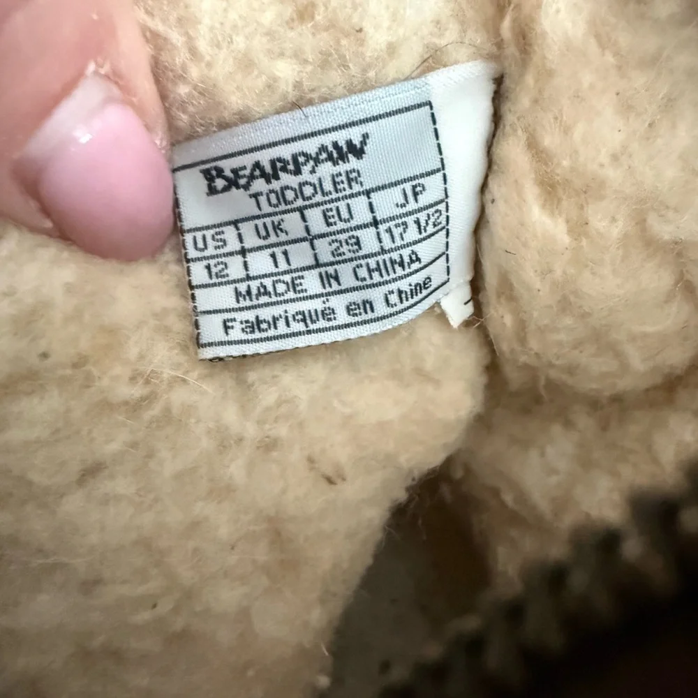 Bearpaw Kids Chestnut Suede Shearling Lined Boots Size 12